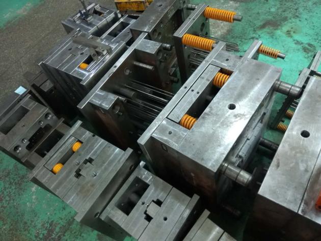 Plastic Injection Mold