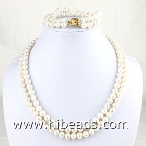 Natural Freshwater Pearl 