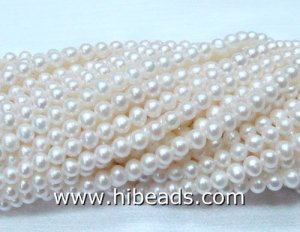 white cultured freshwater pearl beads 16