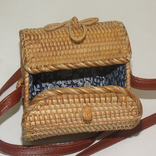 Unique Hand Woven Handbag Design