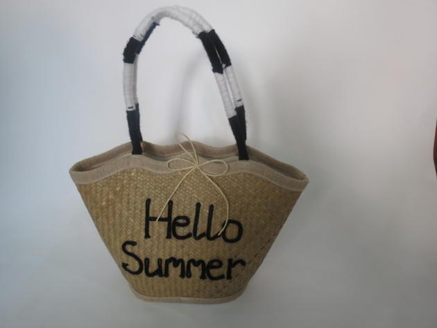 Unique hand-woven handbag design
