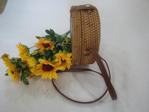 Unique Hand Woven Handbag Design