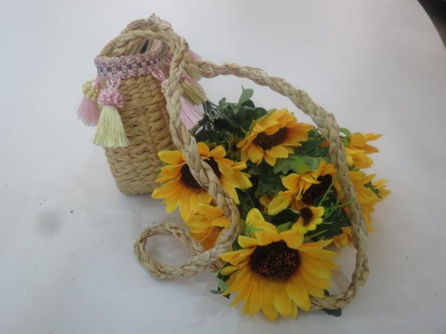 Unique Hand Woven Handbag Design