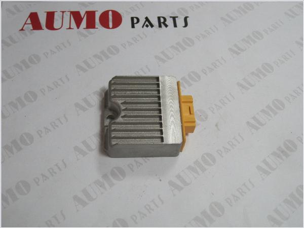  ME130001-0200 Piaggio Regulator 641788