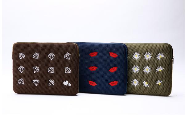 Laptop sleeve