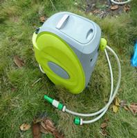 Retractable hose reel
