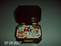 Merry Christmas (music box)