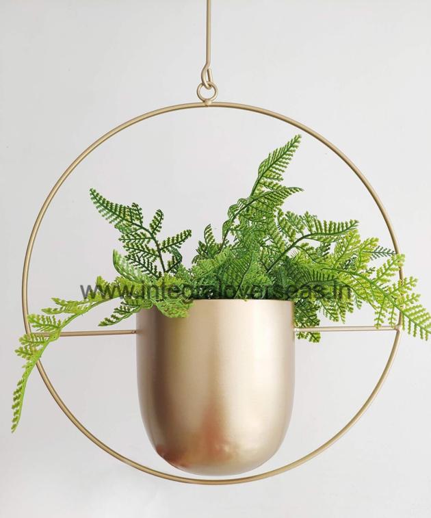 Hanging planter