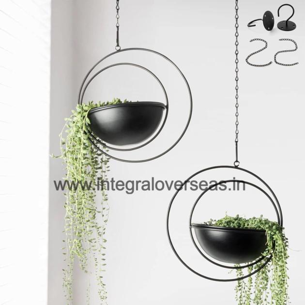 metal hanging planter
