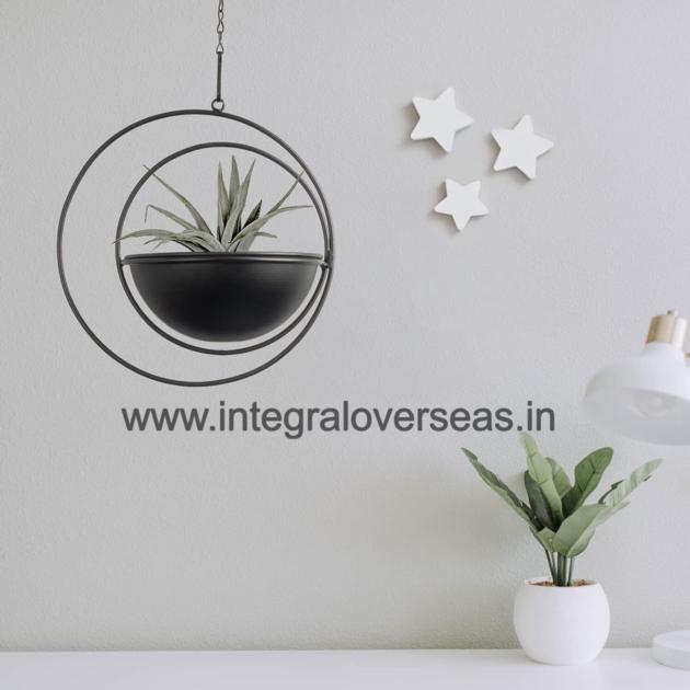 Metal Hanging Planter