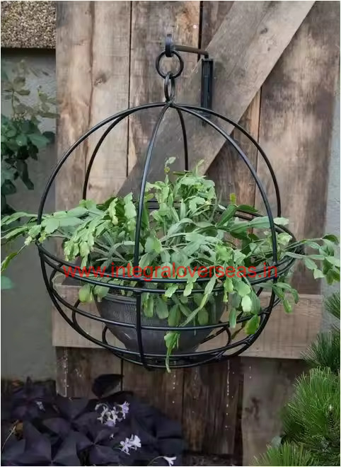 Metal Hanging Planter