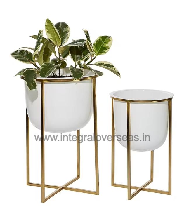 metal white planter