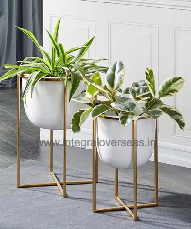 Metal White Planter