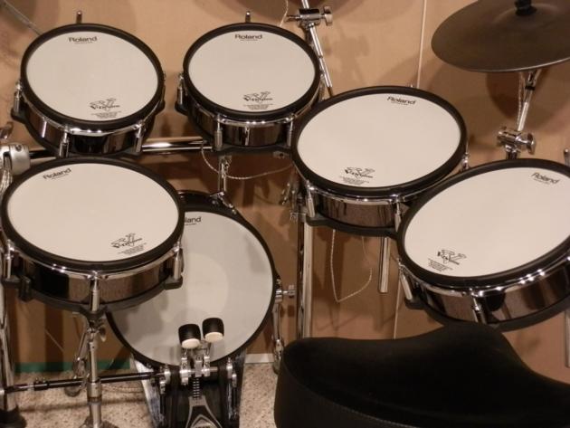 Roland TD 30kv Electronic V Drum Set-------3400$
