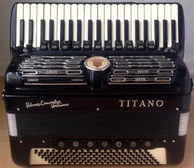  Titano Palmer Convertor Virtuoso FreeBass Accordion, Excellent---2000$