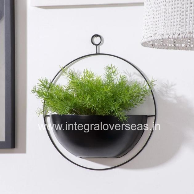 Metal Hanging Planter