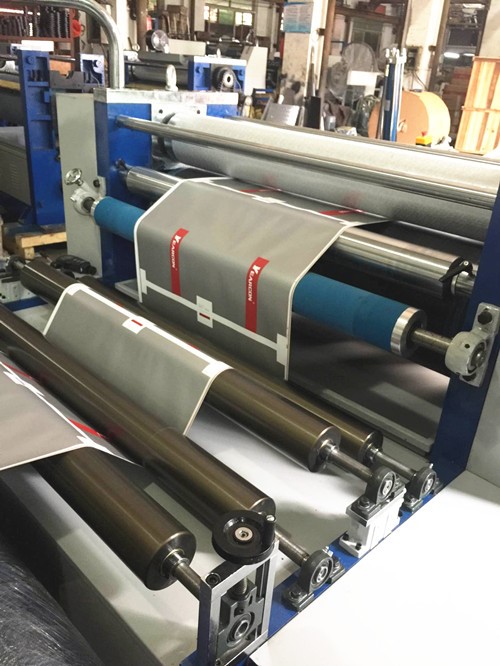 Automatic Roll Type Embossing Machines Model