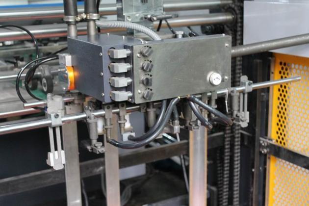 Automatic Laminating Machines MODEL YFMD Iseef