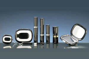 makeup kit packing