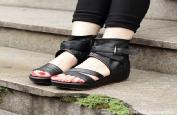 woman's fashion sandals, cowhide footwear, slipper