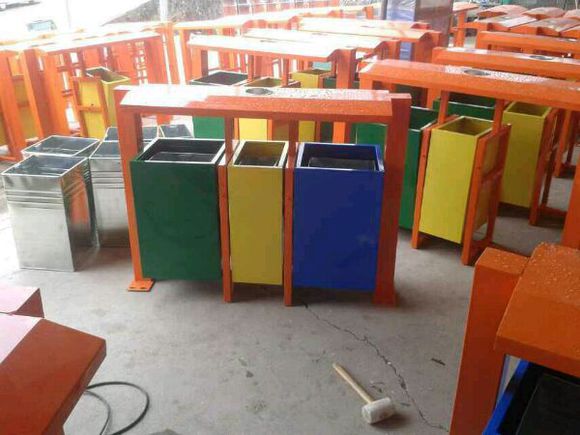 Hot Sale WPC Outdoor Trash Bin