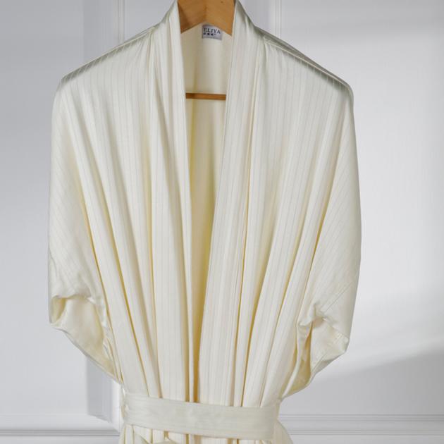 Eliya China factory custom cotton white shawl collar hotel bathrobe