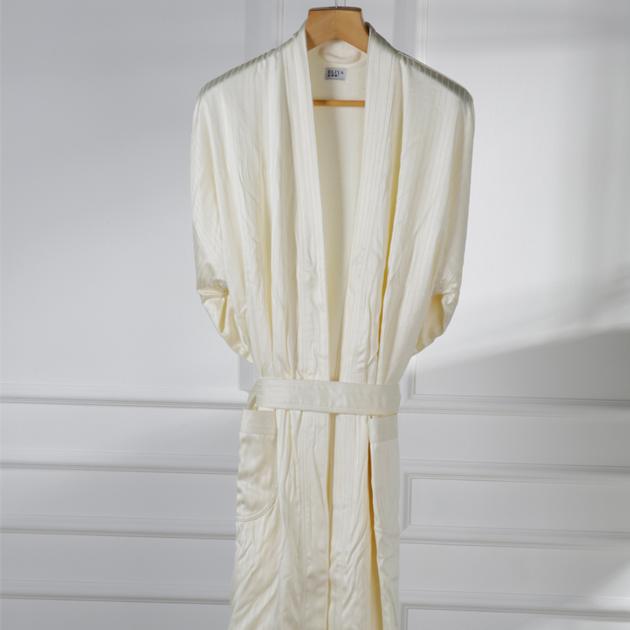 Eliya 100% Cotton Hotel Spa White Bathrobes and Towel