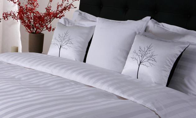 Eliya Bed Sheet Factory Embroidery Design of Dubai Bed Sheet Set