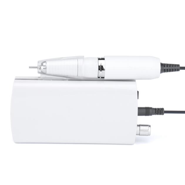 86 Nail Technicians Want This Portable