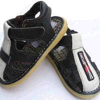 baby`s shoe