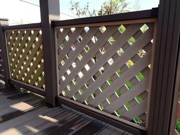 Beautiful Folding WPC Screen