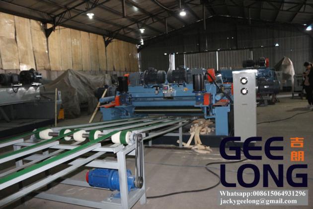spindleless veneer peeling machine