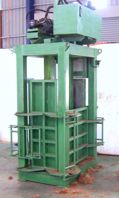 Coconut fibre baling press