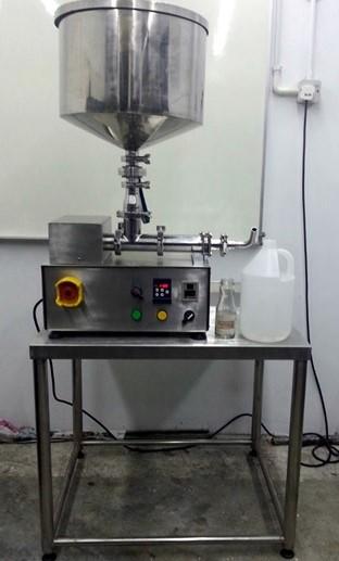 Semi Auto Liquid Filler