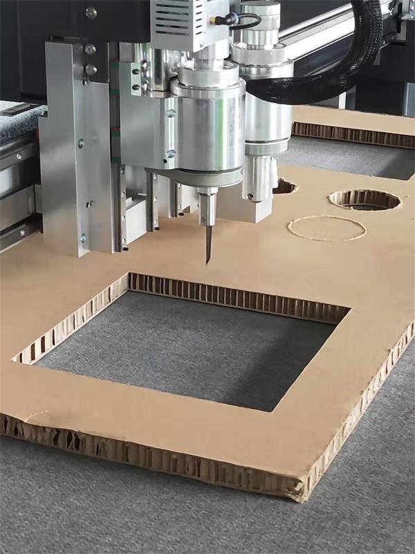 Aoke DCZ7X Flatbed Cutter Plotter Carton