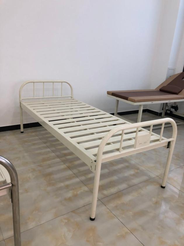 Two Cranks Manual Hospital Bed For