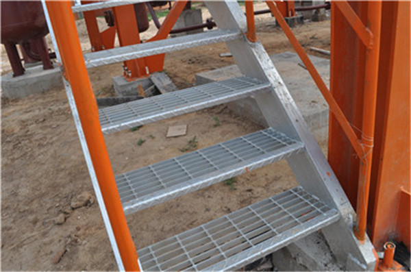 Q235 checker plate nosing treadplate grating stair