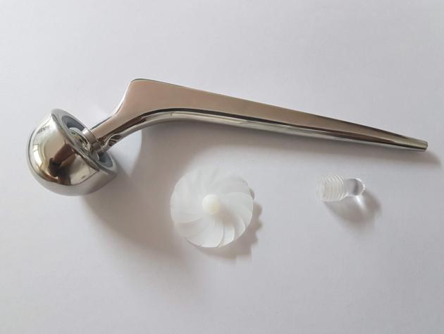 Modular Bipolar Hip Implant