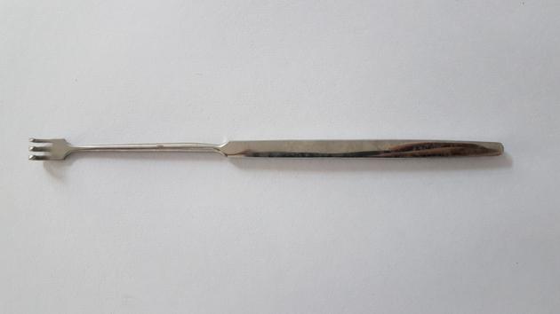 Skin Hook Three Pronged Orthopedic Instrument