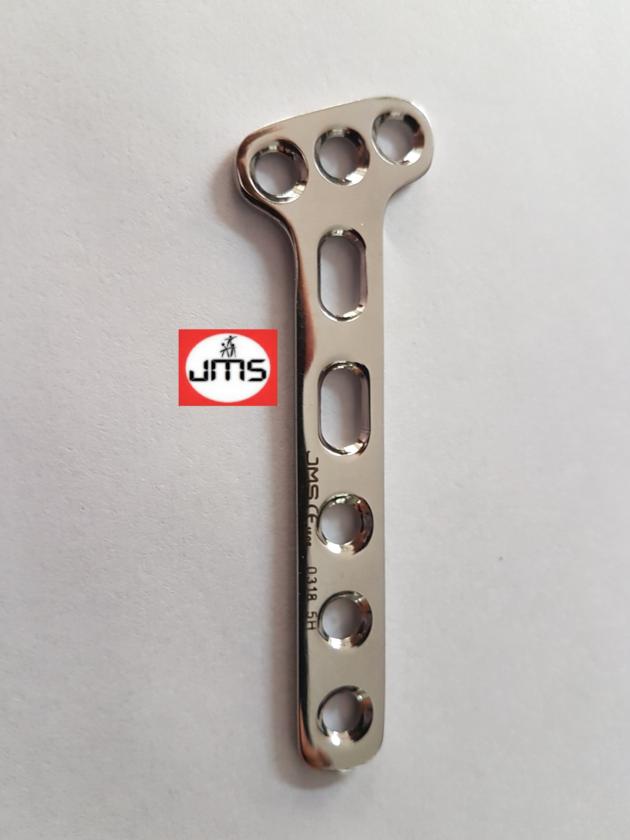 Small T-Plate Oblique Angled for Right & Left Radius Orthopedic Implant