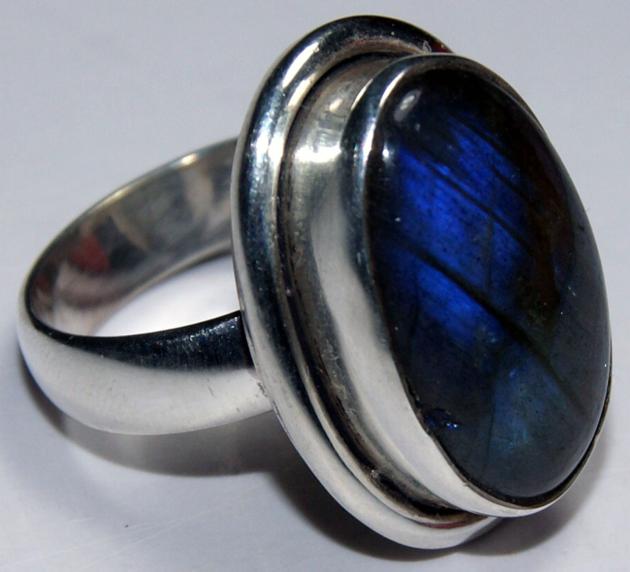 Labradorite Lady's Ring | Customized Ring Manufacturing | 925 Silver Jewelry Manufacturing