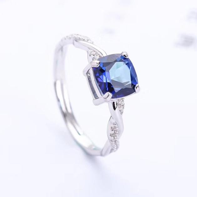 925 Sterling Silver Ring | Swiss Blue Topaz | Customized Jewelry Manufacturer
