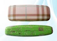 metal glasses case 7827