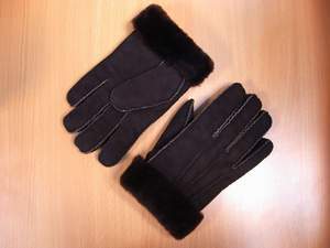 Sell a good stock of Spanish lambskin gloves
