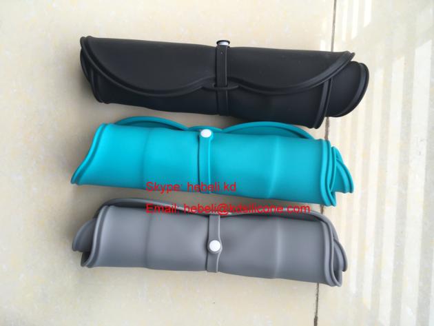 Roll Up Collapsible Food & Water Silicone pet Bowl Cats,Foldable Silicone Double Travel Dog feeding