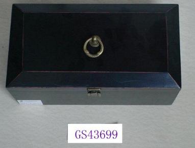 Jewelry box