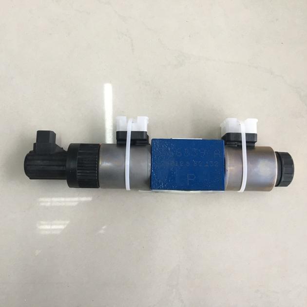 Rexroth Hydraulic Valve R900944121 4WRE6W16 2X
