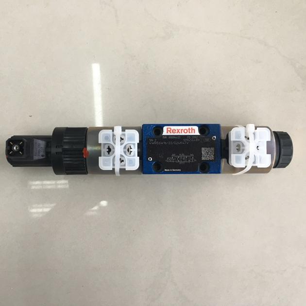 Rexroth Hydraulic Valve R900944121 4WRE6W16 2X