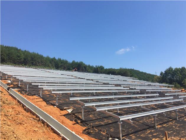 Solar ground mounting systems / Fixed solar panel mounting structure