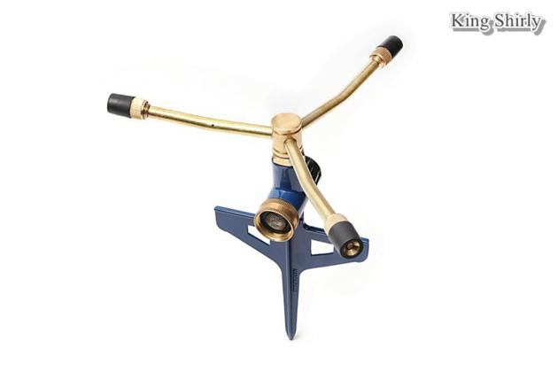 metal 3-arm water sprinkler on step spike
